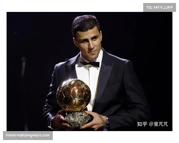 蓝月亮将以罗德里为单后腰核心，搭配双中场构筑坚固屏障